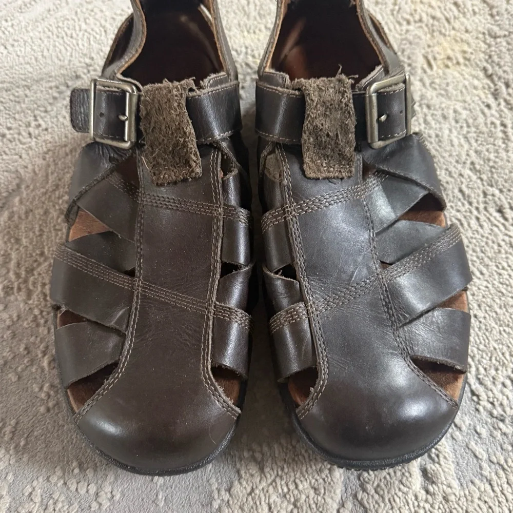 Timberland Holbrook fisherman Brown Leather closed toe sandals shoes vibram 11